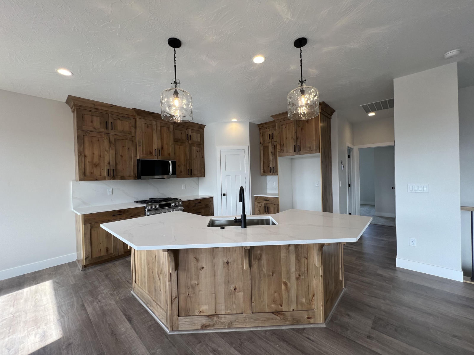 3561 W Hidden Hills DR, Cedar City, photo 6 of 17