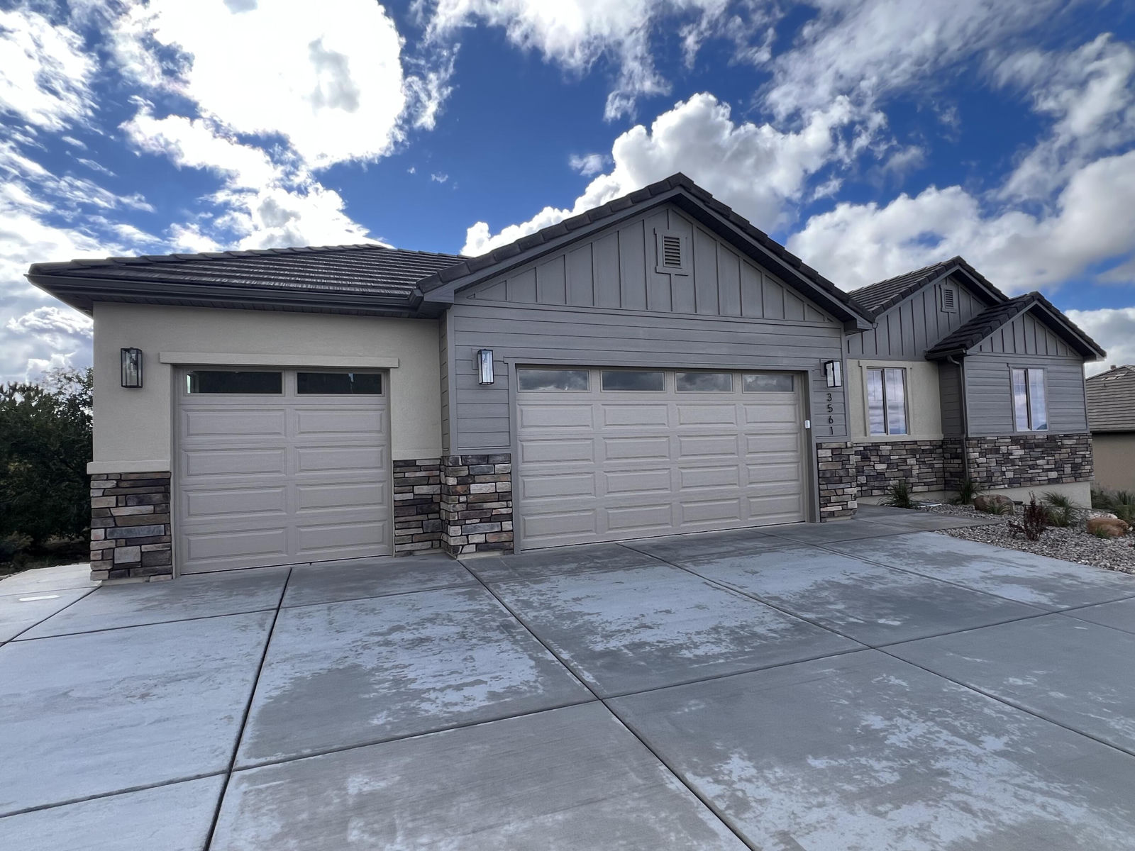 3561 W Hidden Hills DR, Cedar City, photo 2 of 17