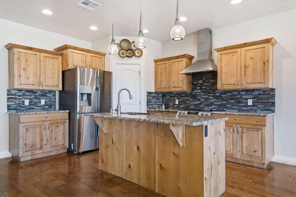 649 S Haley DR, Washington, photo 7 of 42