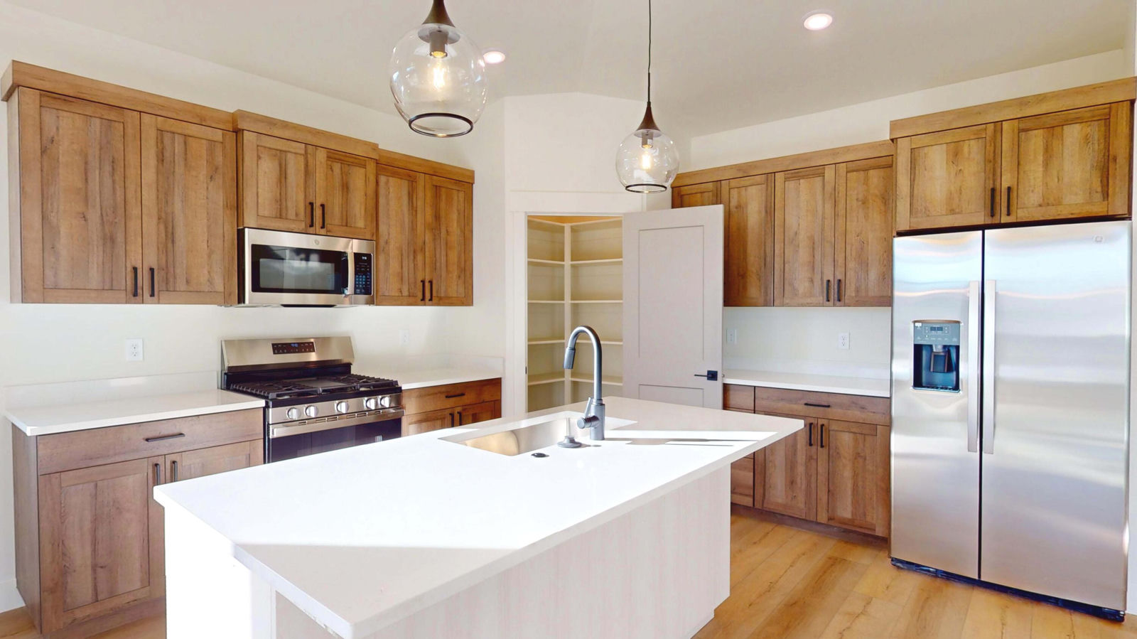 1074 N Olesia ST, Cedar City, photo 10 of 27
