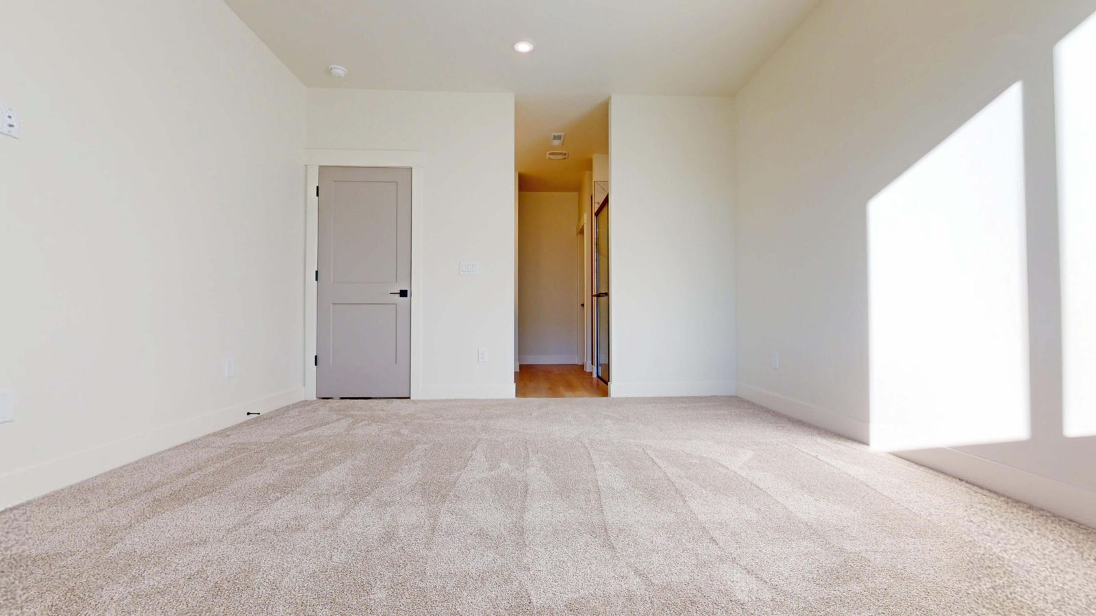 1074 N Olesia ST, Cedar City, photo 12 of 27