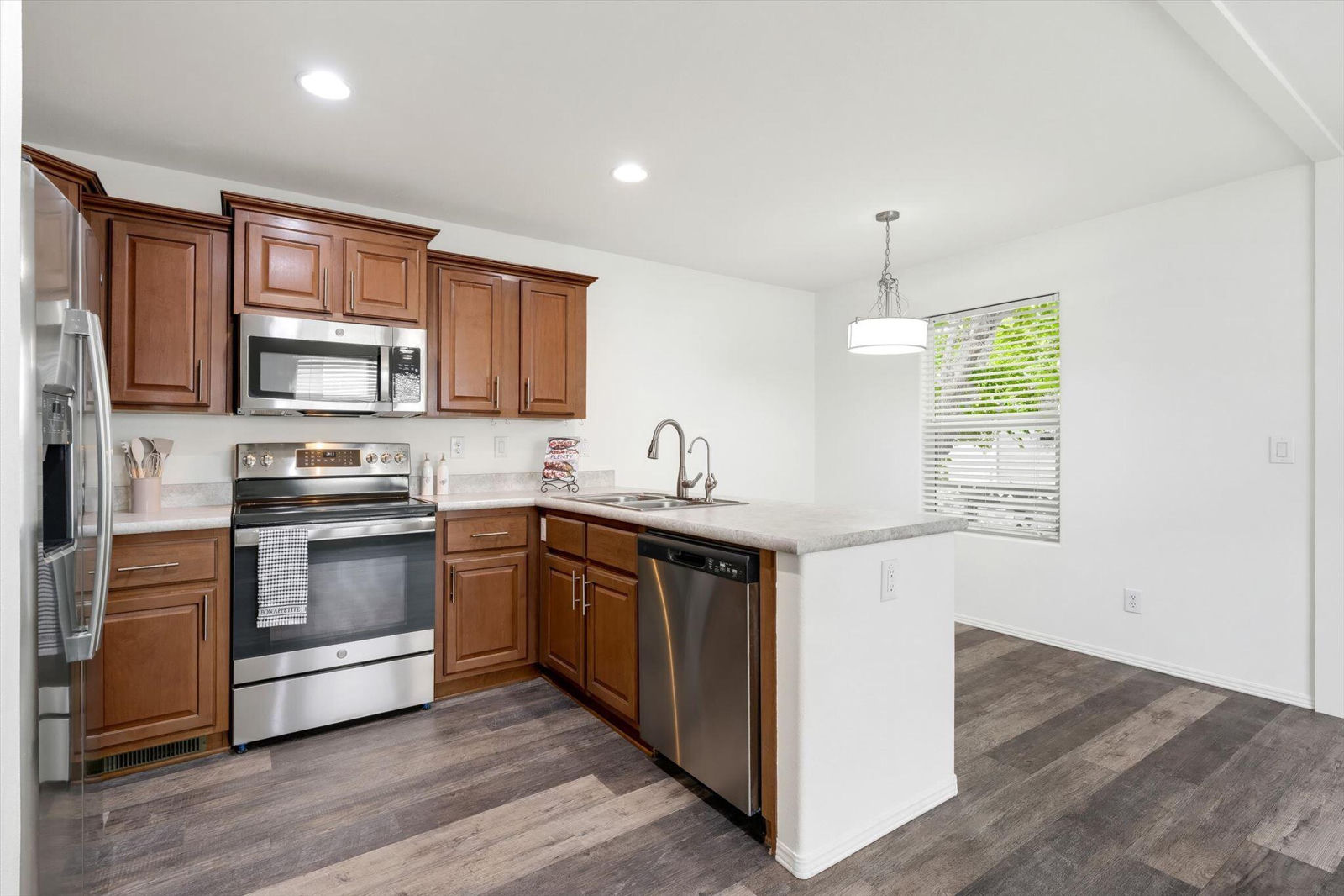 60 Cottonwood LN, Hurricane, photo 16 of 40