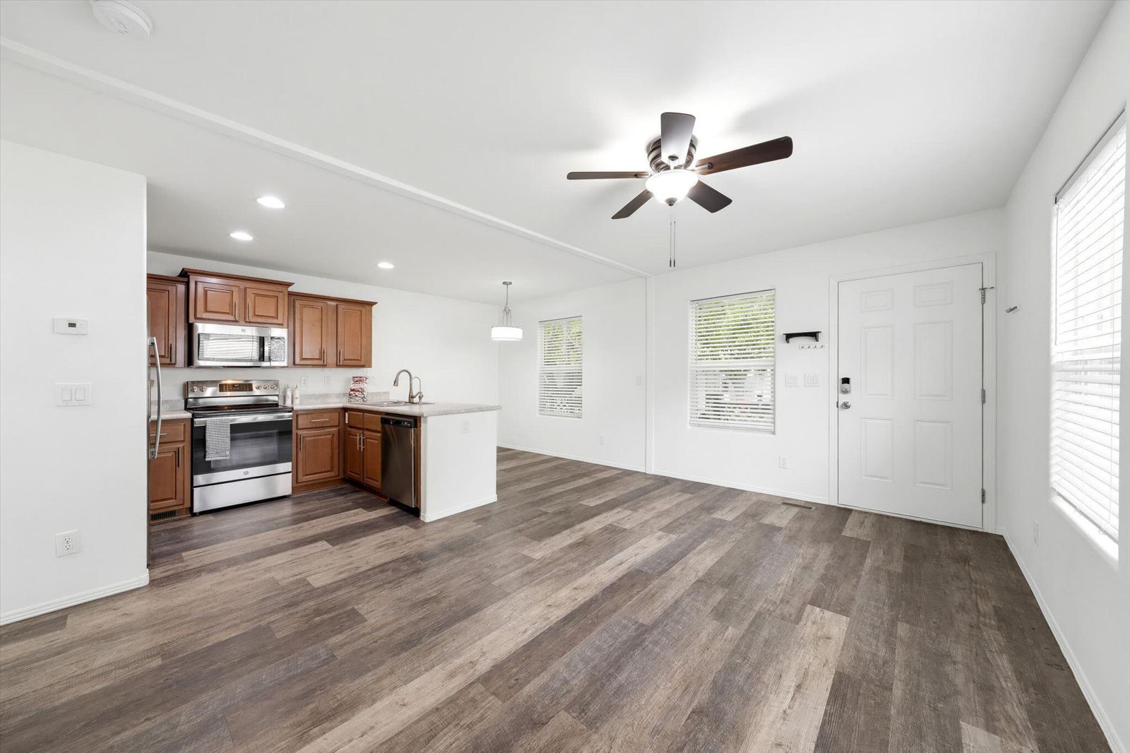 60 Cottonwood LN, Hurricane, photo 18 of 40