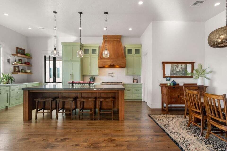 998 Willow Breeze LN, St George, photo 16 of 92