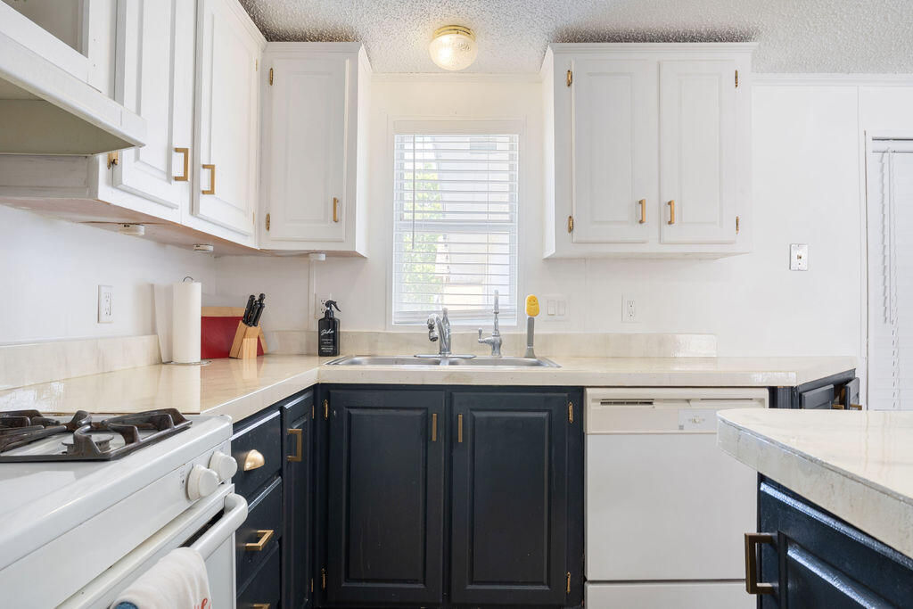 91 E 645 N, La Verkin, photo 4 of 37