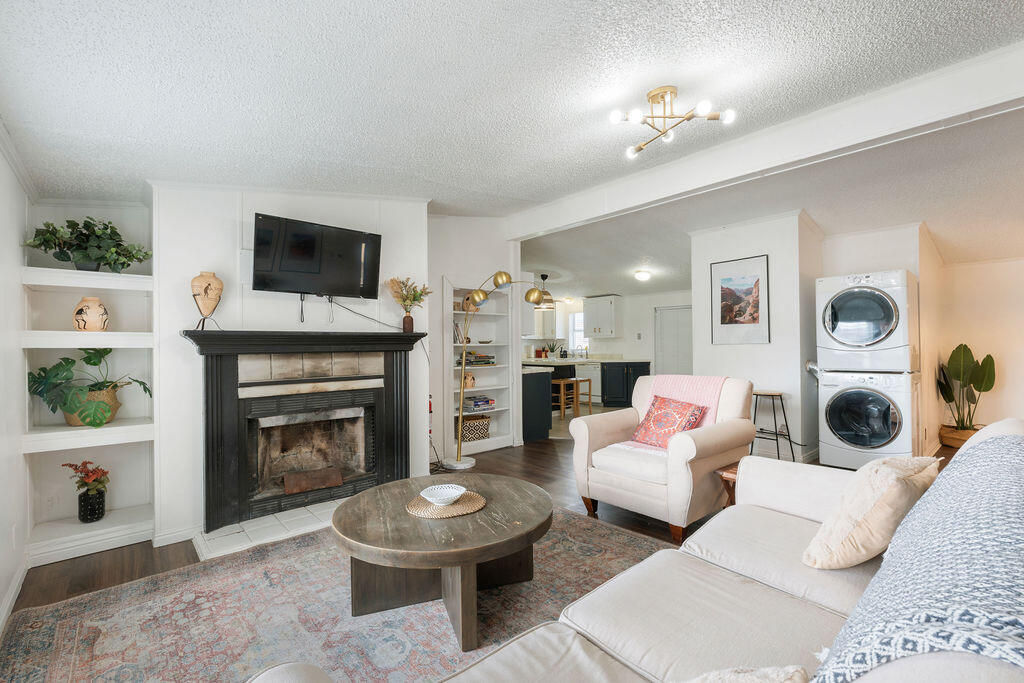 91 E 645 N, La Verkin, photo 7 of 37
