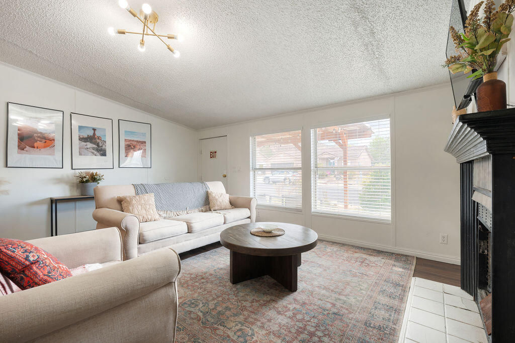 91 E 645 N, La Verkin, photo 9 of 37