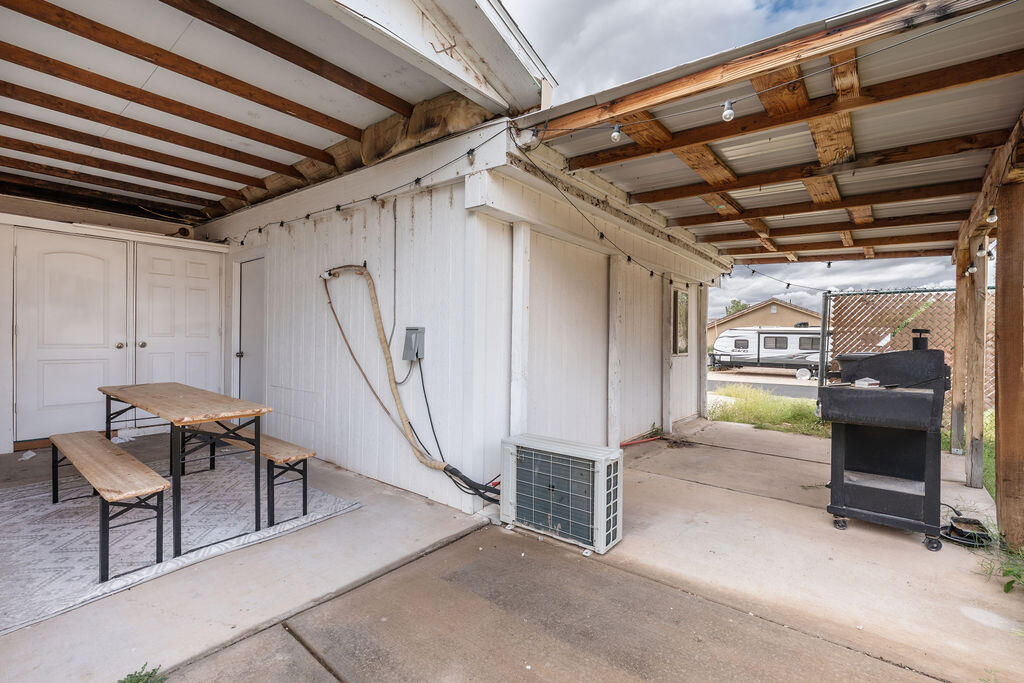91 E 645 N, La Verkin, photo 32 of 37