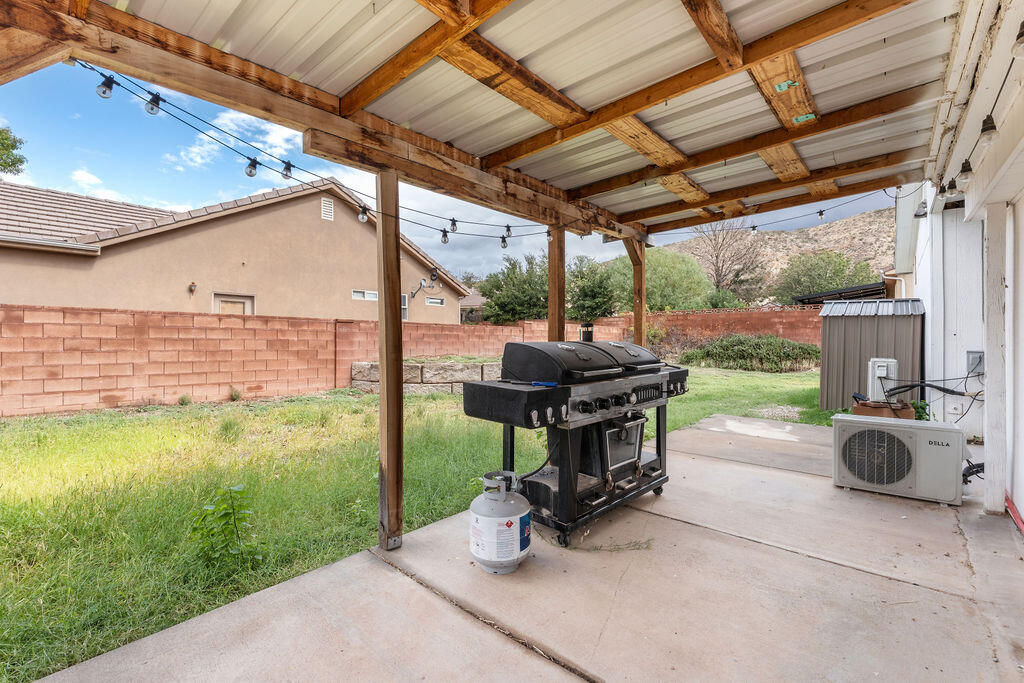 91 E 645 N, La Verkin, photo 33 of 37