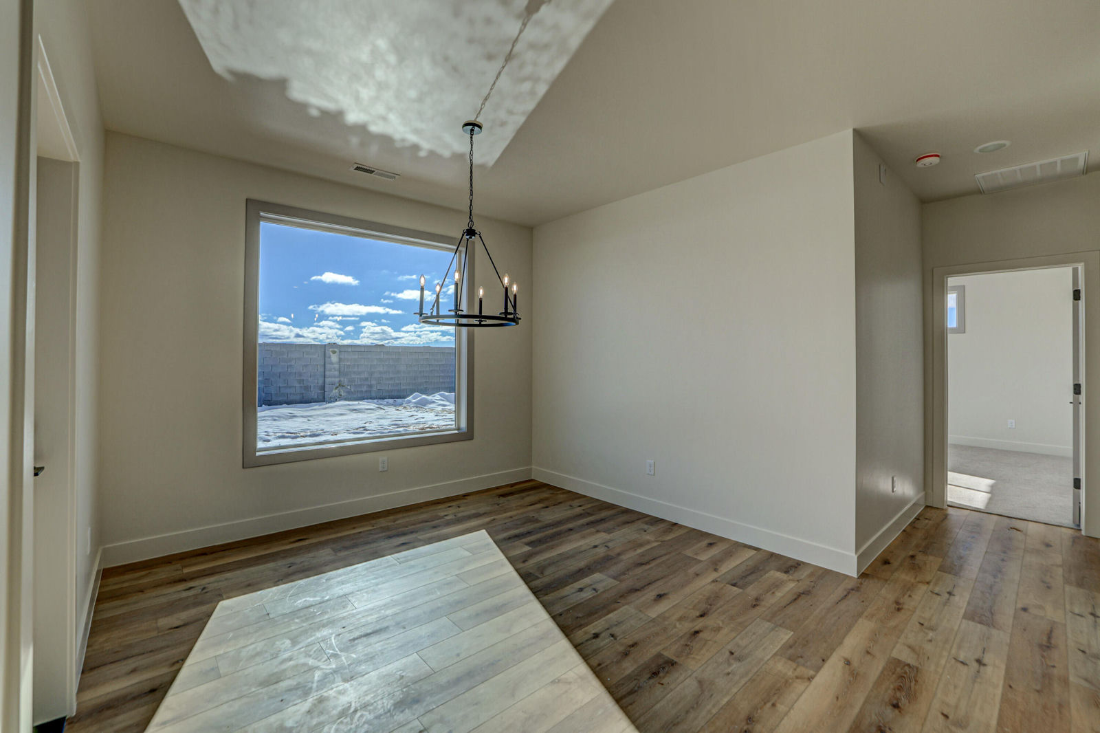 1091 N Olesia ST, Cedar City, photo 15 of 31