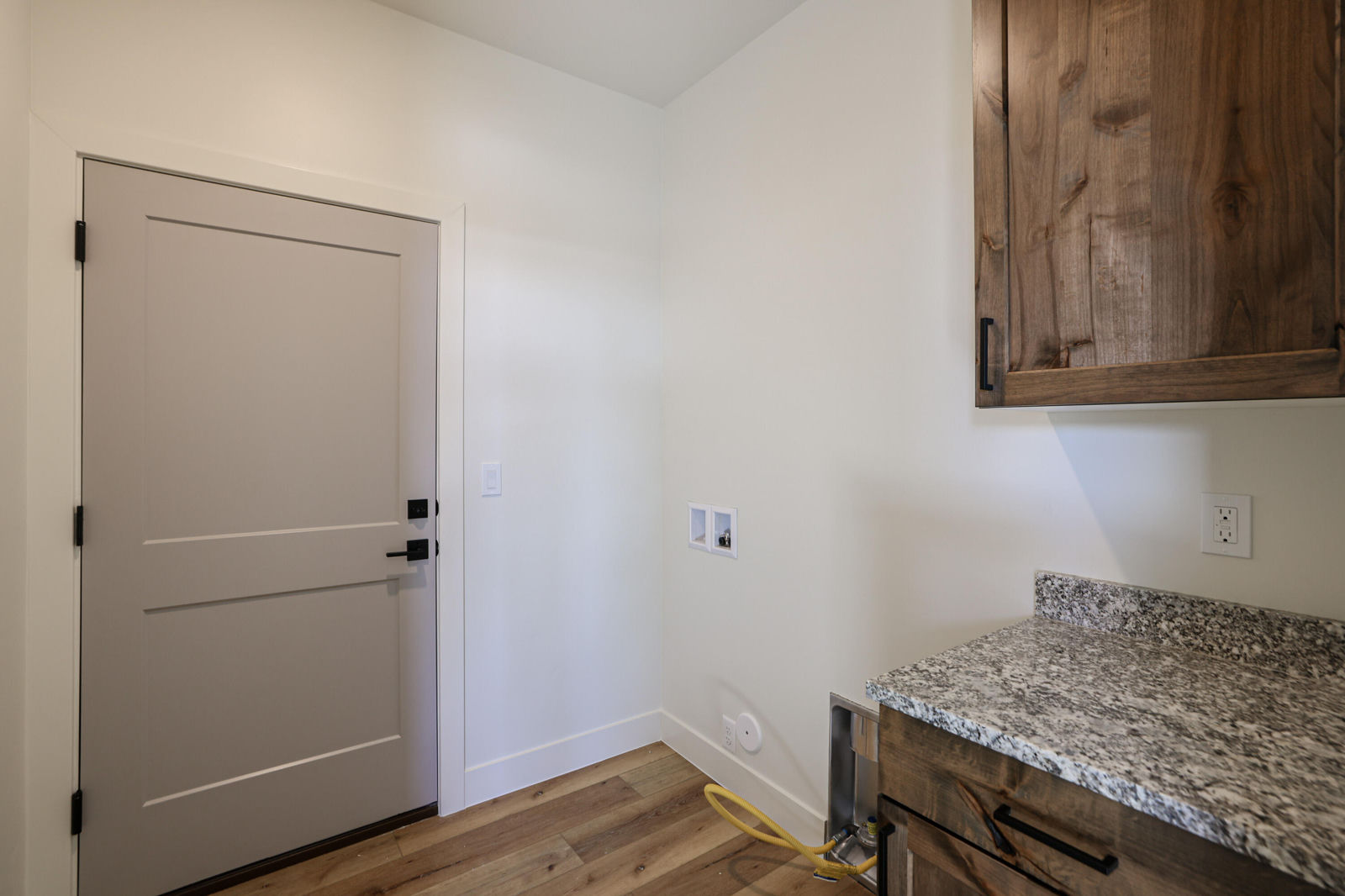 1091 N Olesia ST, Cedar City, photo 16 of 31