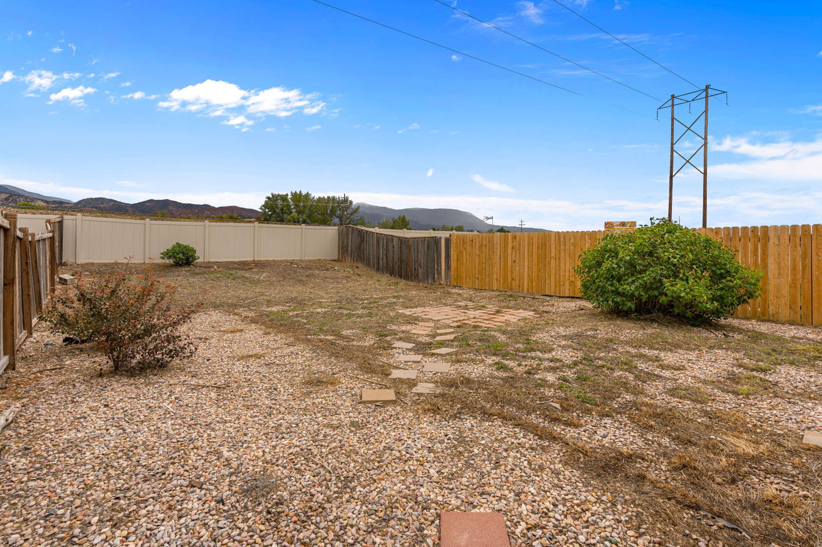 1872 N 1600 North Access RD N, Cedar City, photo 13 of 18