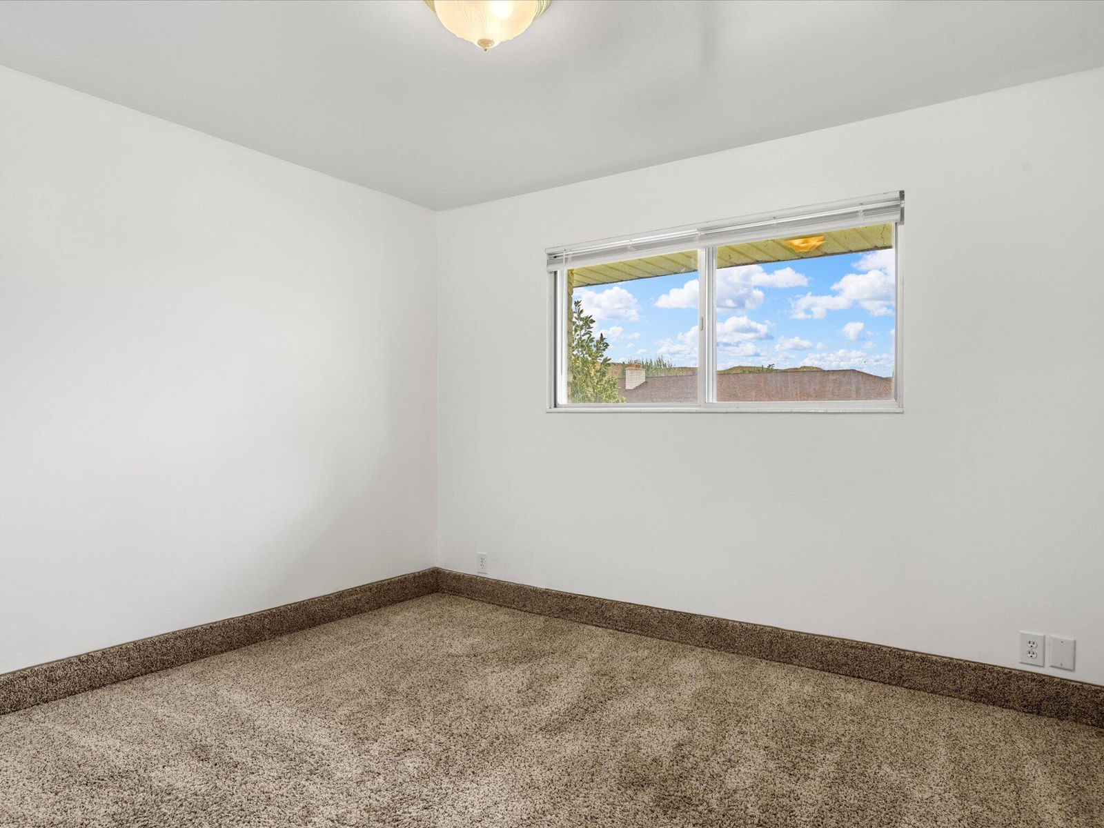 945 Drexel ST, Price, photo 29 of 39