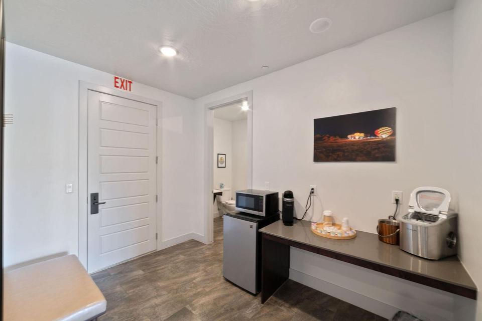 5160 N Villas DR, #6106 & 108, Hurricane, photo 5 of 33