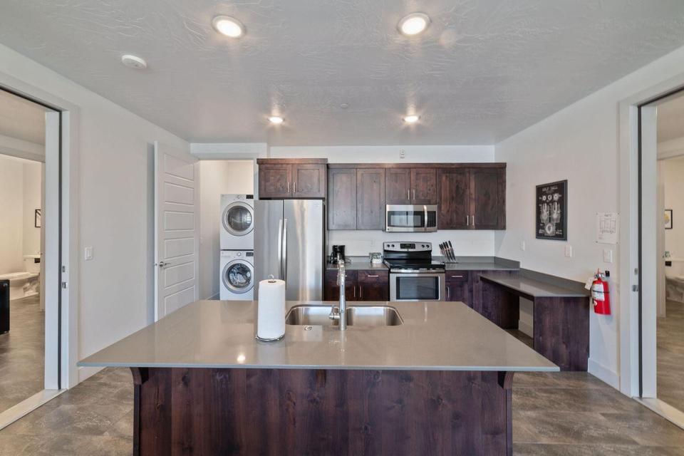5160 N Villas DR, #6106 & 108, Hurricane, photo 7 of 33