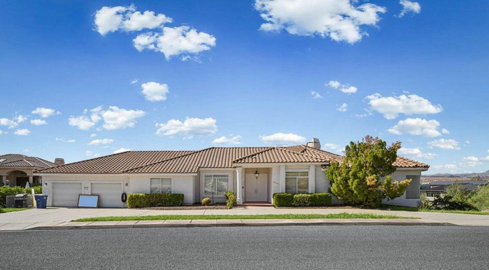 2262 S 1400 E, St George