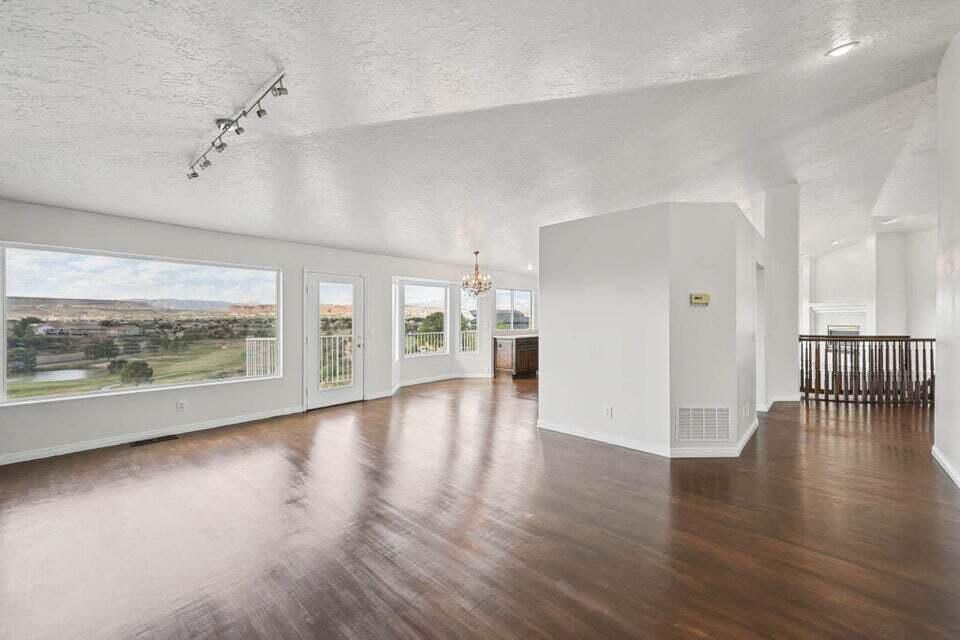 2262 S 1400 E, St George, photo 6 of 56