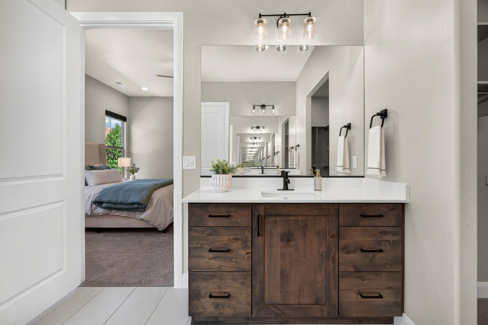 174 S 620 W, Ivins, photo 17 of 66