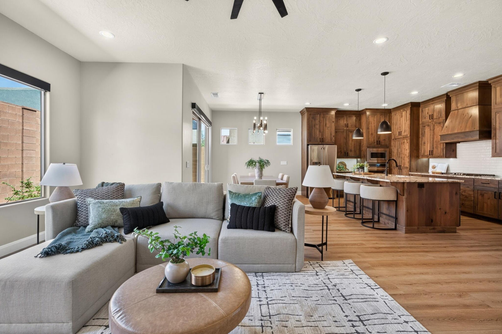 174 S 620 W, Ivins, photo 9 of 66