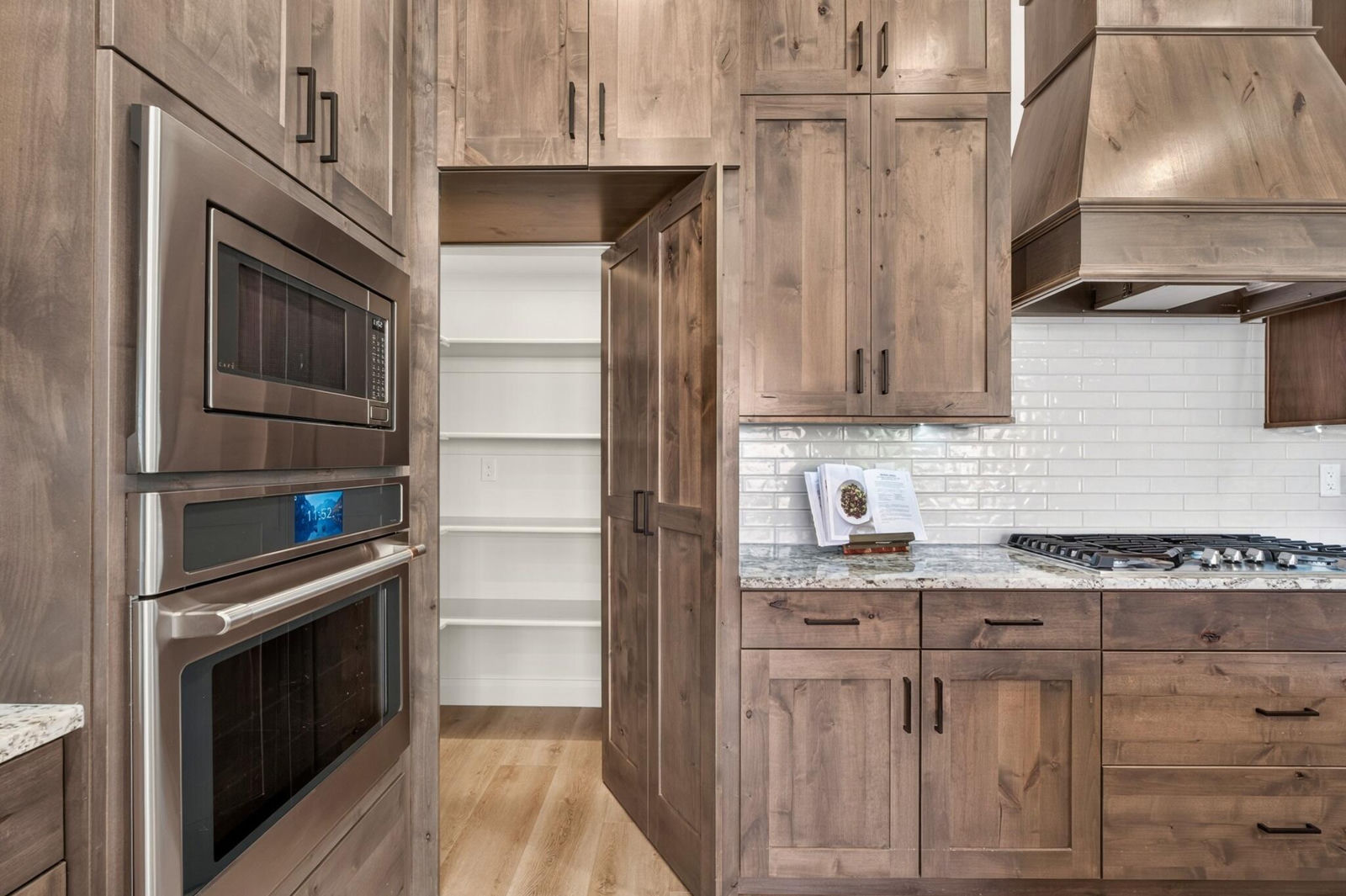 174 S 620 W, Ivins, photo 6 of 66