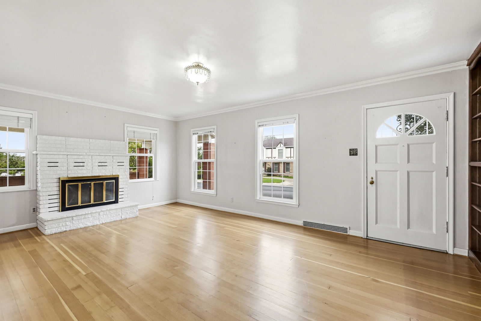 135 W 400 S, Cedar City, photo 5 of 52