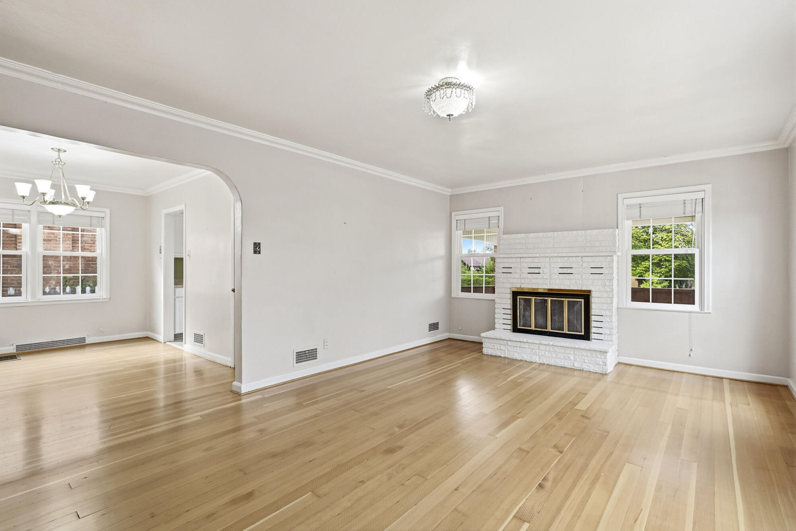 135 W 400 S, Cedar City, photo 7 of 52