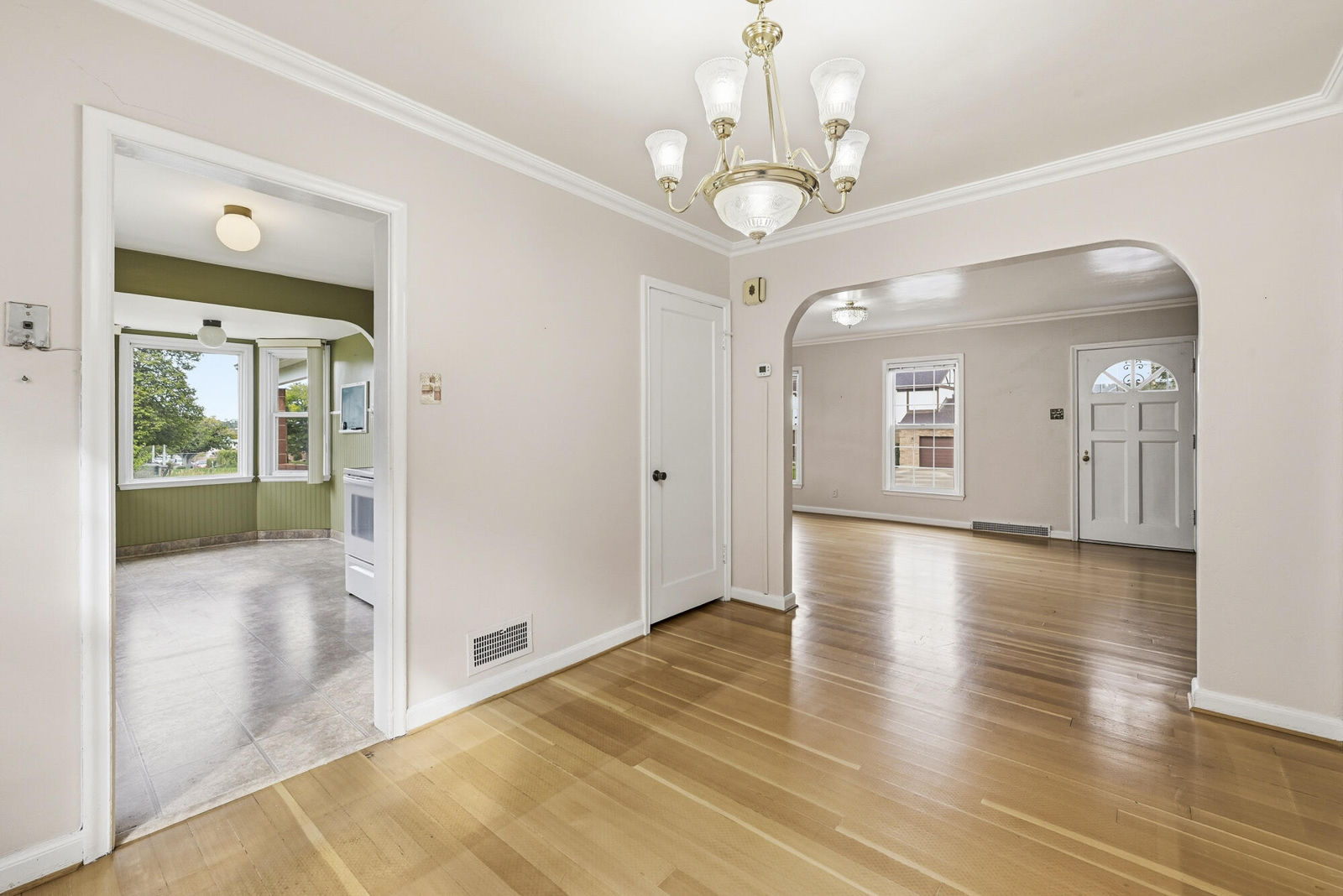 135 W 400 S, Cedar City, photo 10 of 52