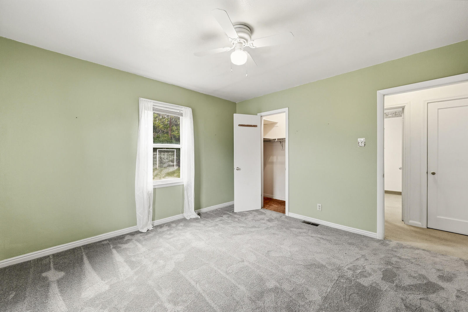 135 W 400 S, Cedar City, photo 17 of 52