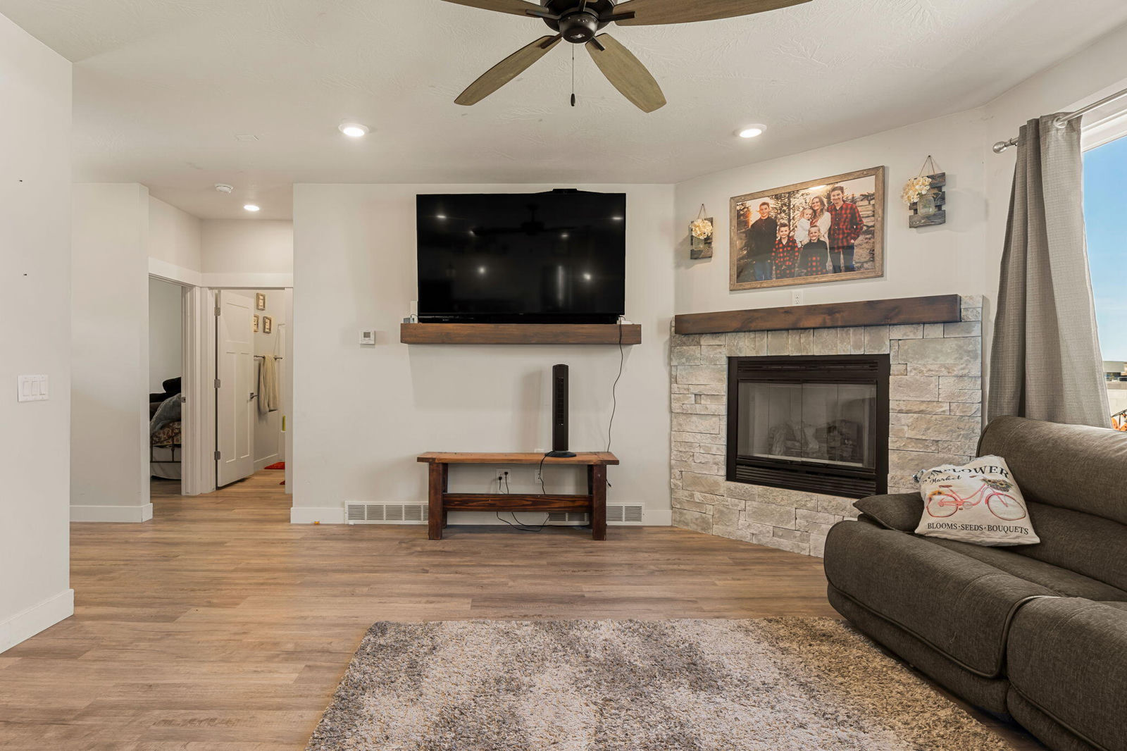 5078 N Heather Hue Road, Enoch, photo 5 of 34