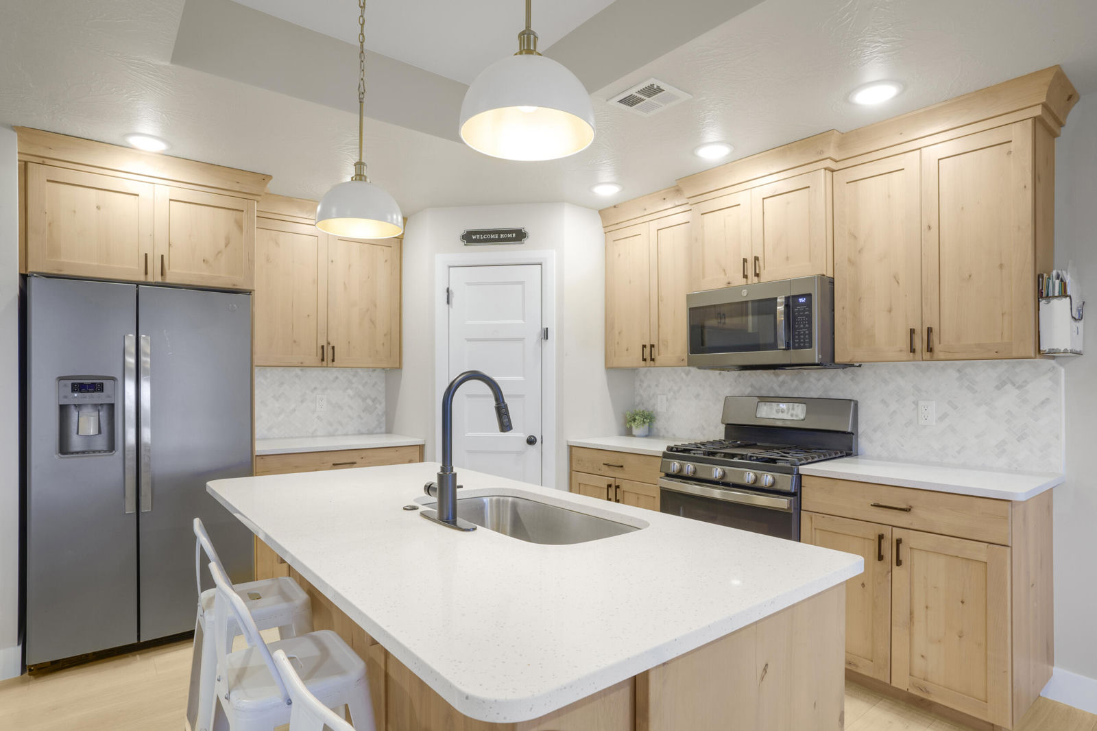 1255 E Southern Homestead Blvd, Enoch, photo 9 of 33