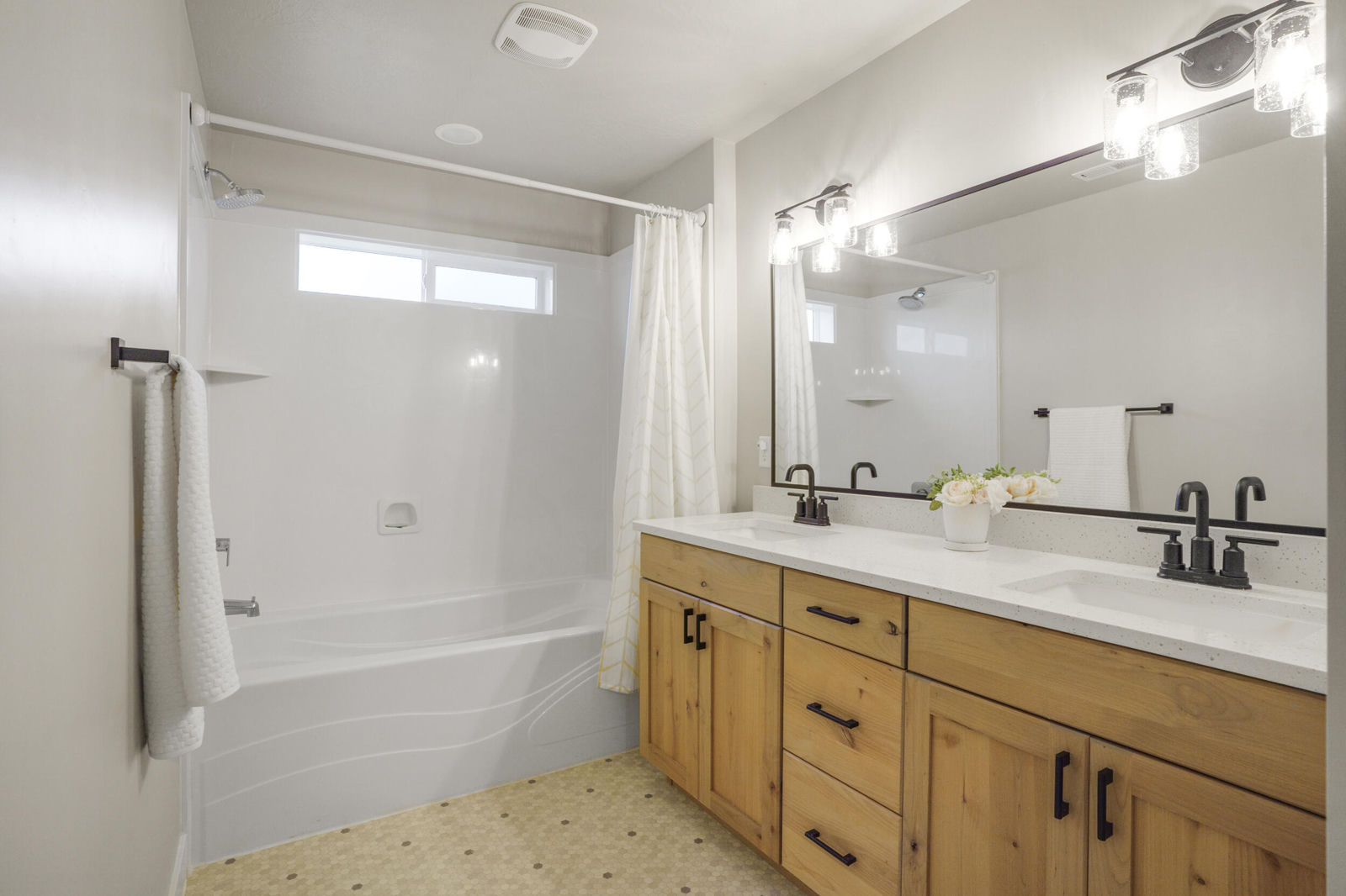 1255 E Southern Homestead Blvd, Enoch, photo 18 of 33