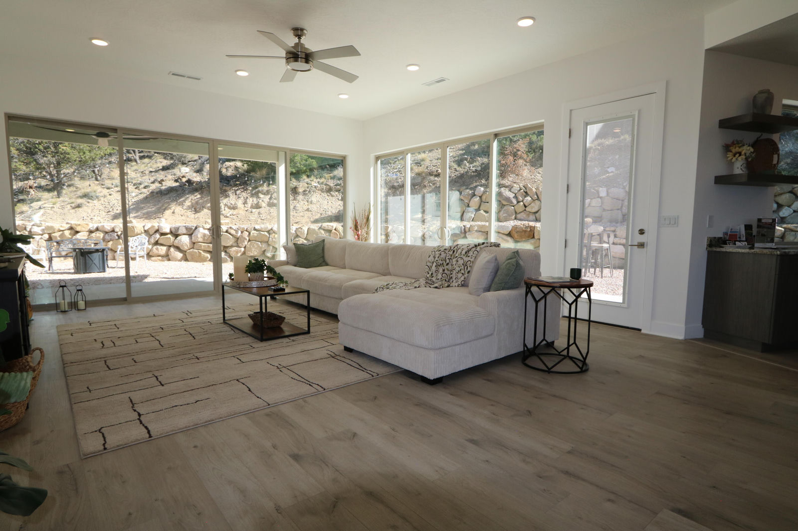 1824 N Splinter Wood LN, Cedar City, photo 13 of 117