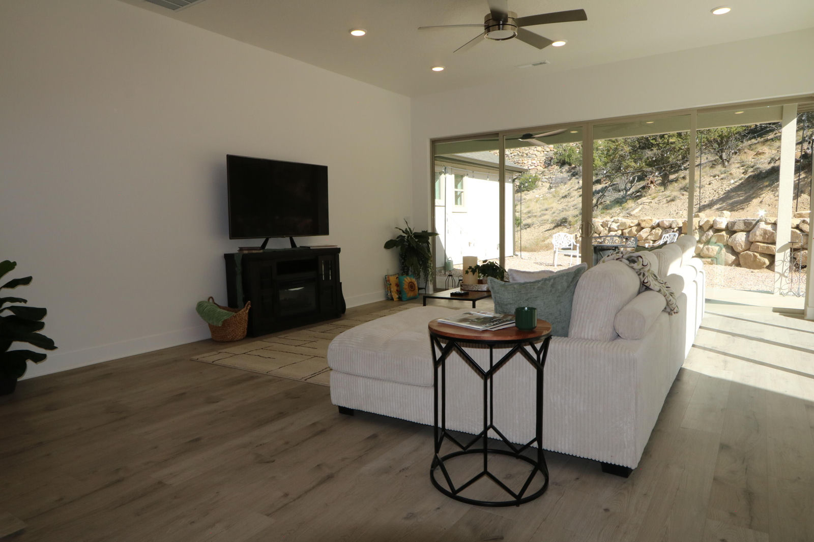 1824 N Splinter Wood LN, Cedar City, photo 23 of 117