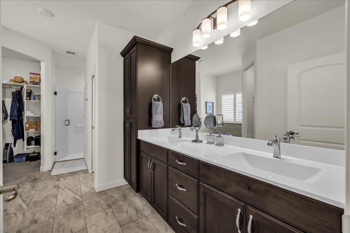 2710 W Columbo LN, St George, photo 12 of 25