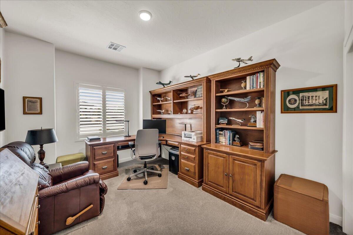 2710 W Columbo LN, St George, photo 16 of 25