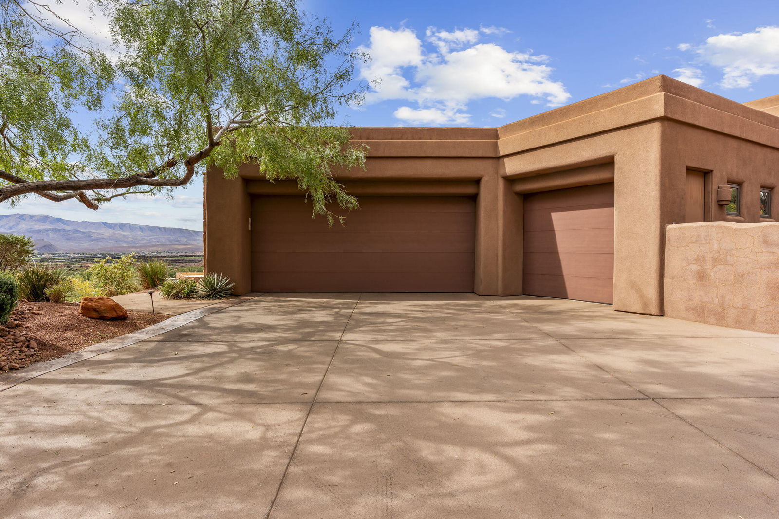 2938 N Chinle CIR, St George, photo 6 of 67