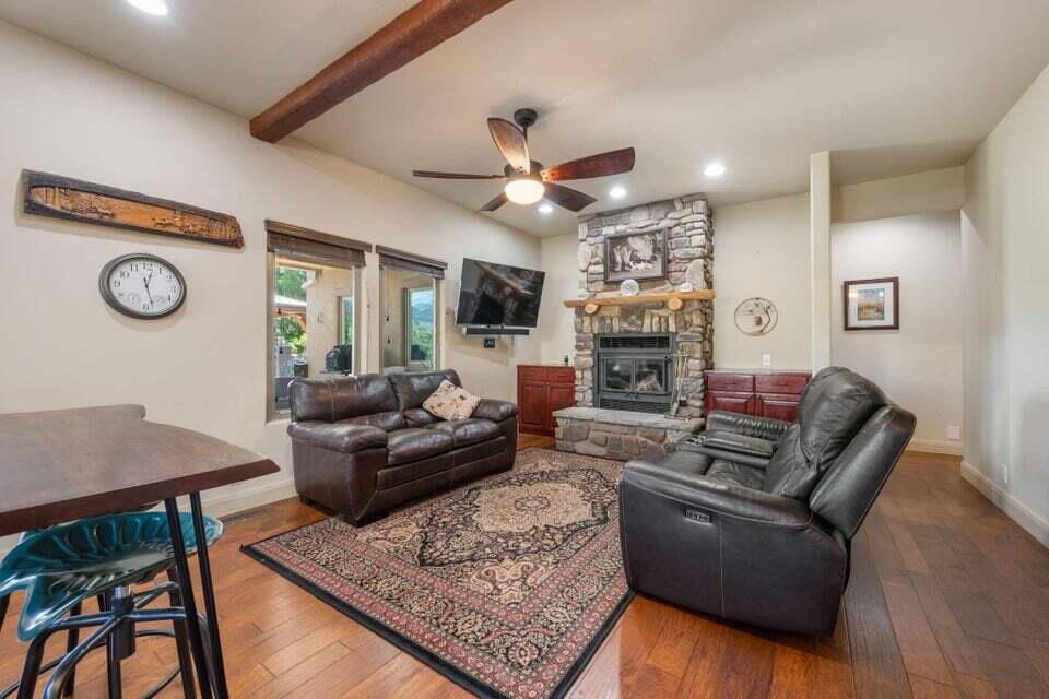 738 High Ground DR, Dammeron Valley, photo 6 of 65