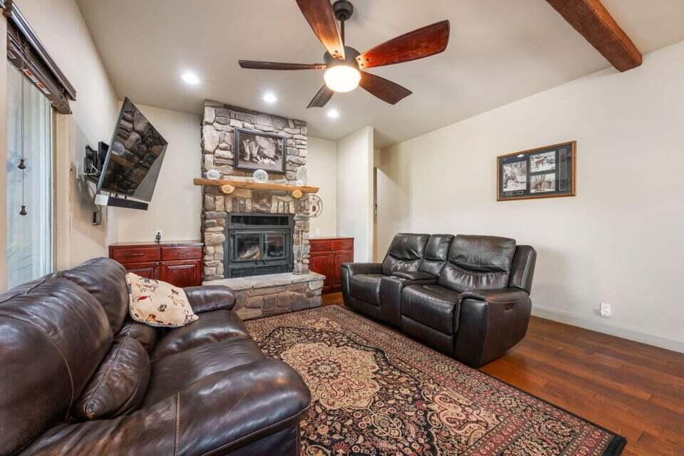 738 High Ground DR, Dammeron Valley, photo 9 of 65