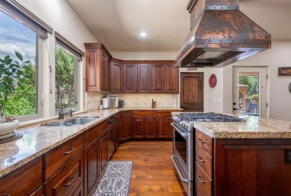 738 High Ground DR, Dammeron Valley, photo 11 of 65