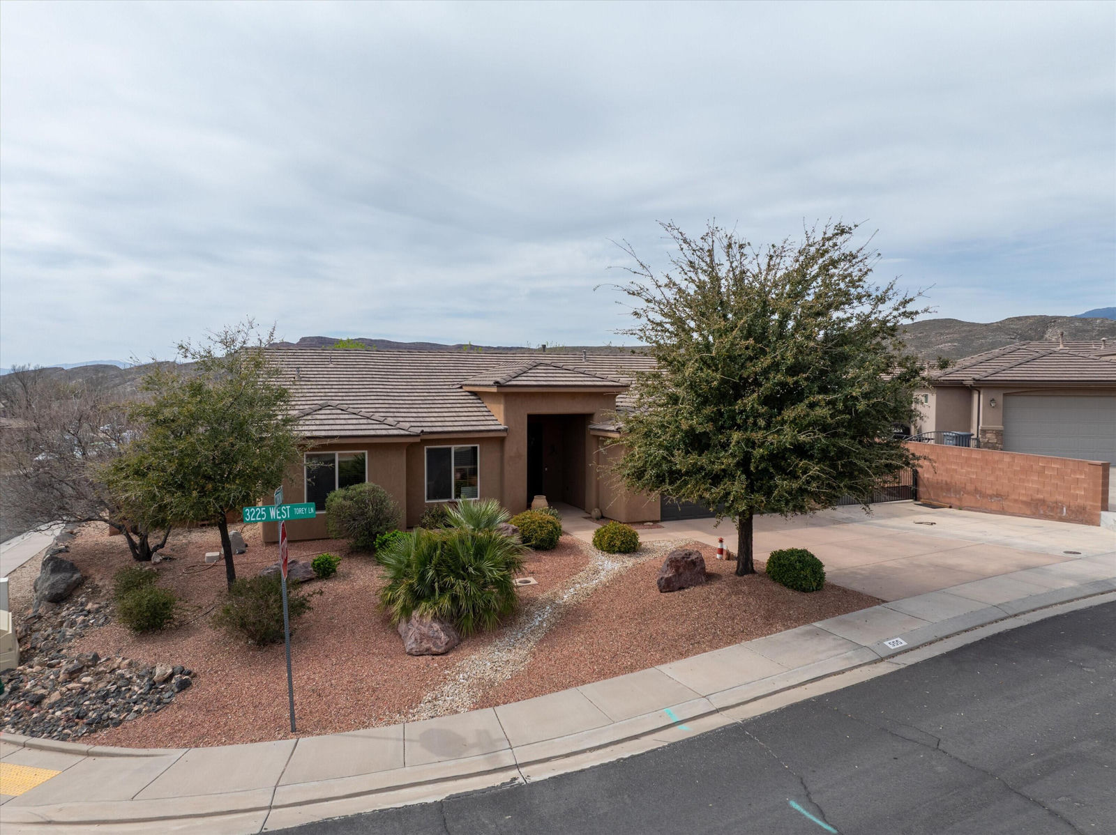 555 N Torey LN, Hurricane, photo 1