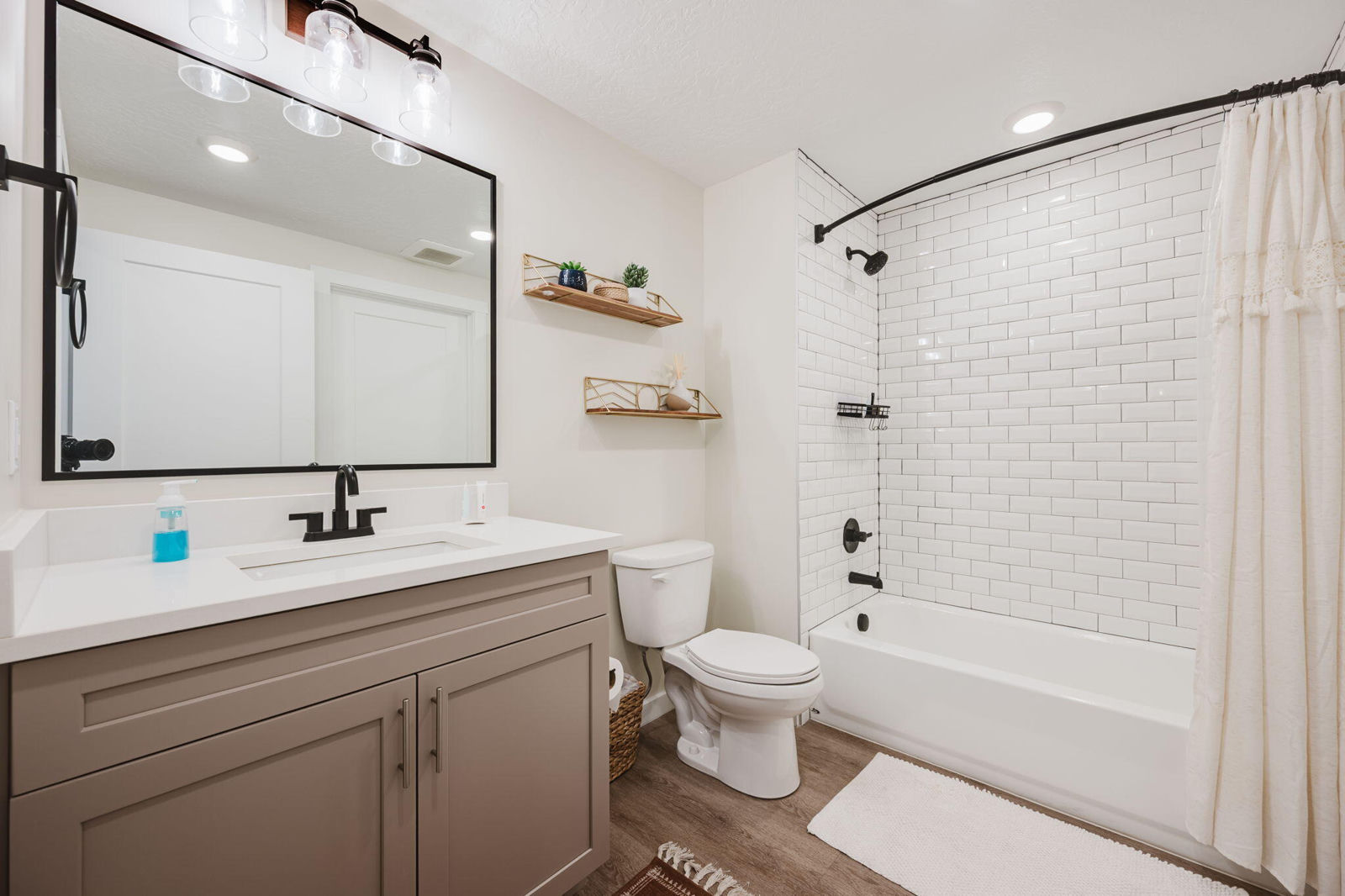 961 W Akoya Pearl RD, 201, St George, photo 24 of 42
