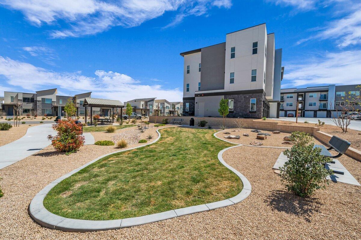 961 W Akoya Pearl RD, 201, St George, photo 40 of 42