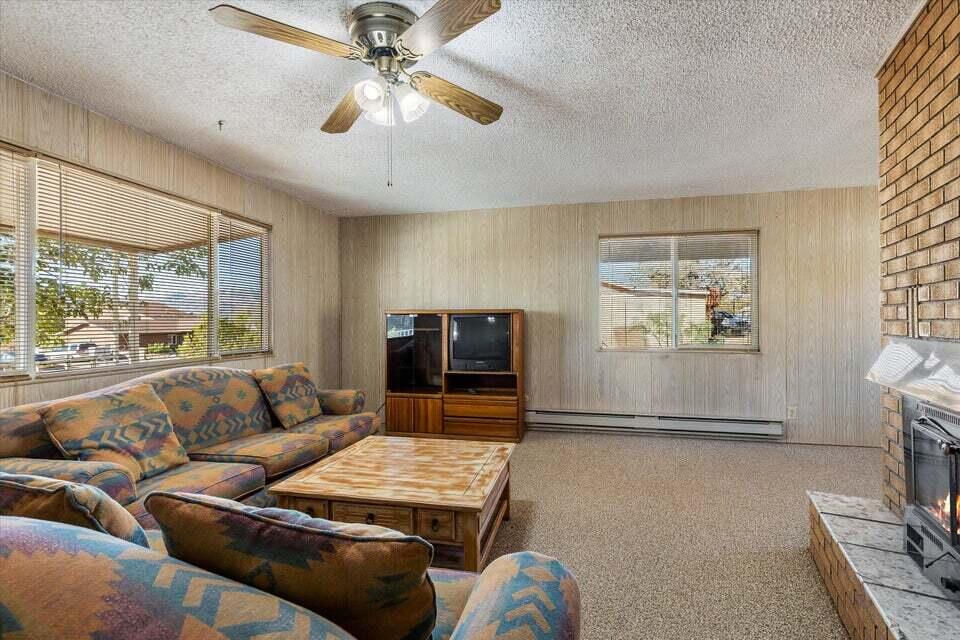 175 E 300 N, Ivins, photo 9 of 39