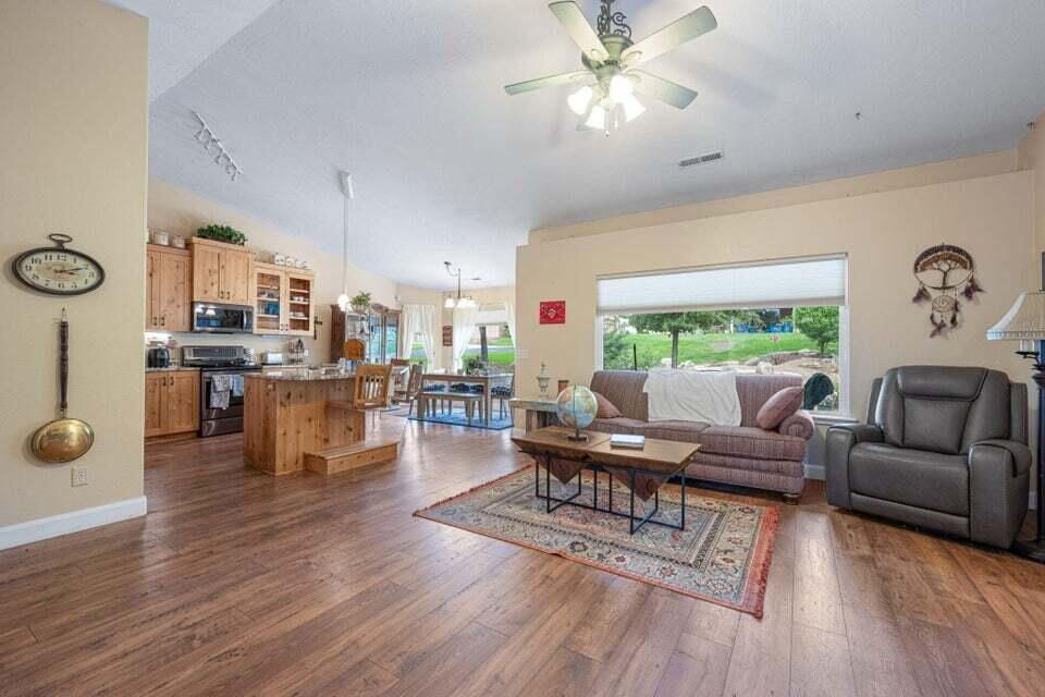 210 N Mall DR, 115, St George, photo 3 of 22