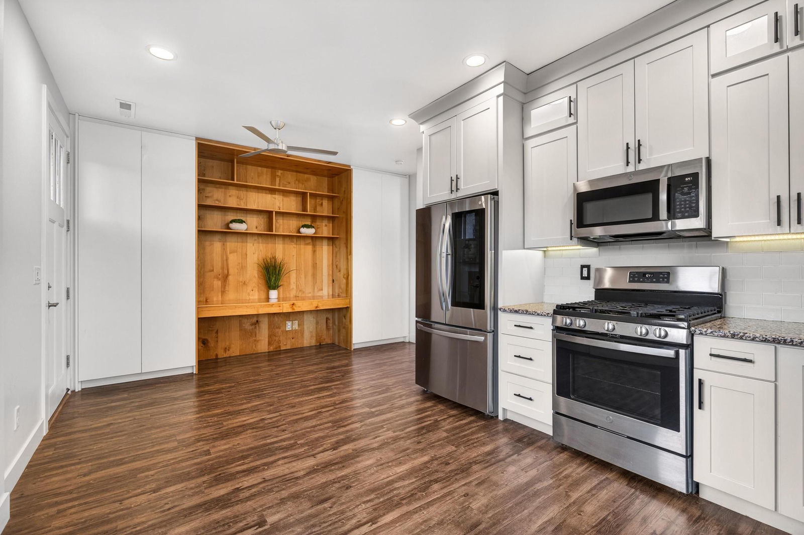 101 Trapper CIR, F, Springdale, photo 6 of 82