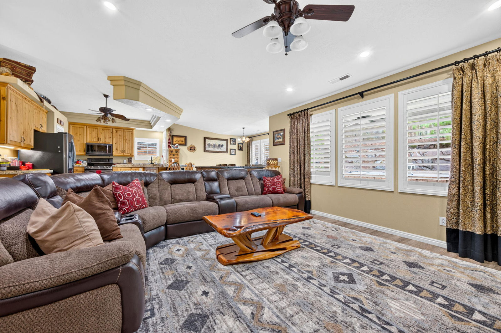 304 N Stone Mountain DR, St George, photo 8 of 51