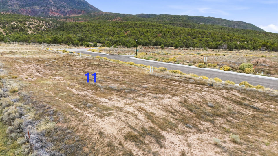 1561/1555 S Melanie Way S, LOT 11, Cedar City, photo 3