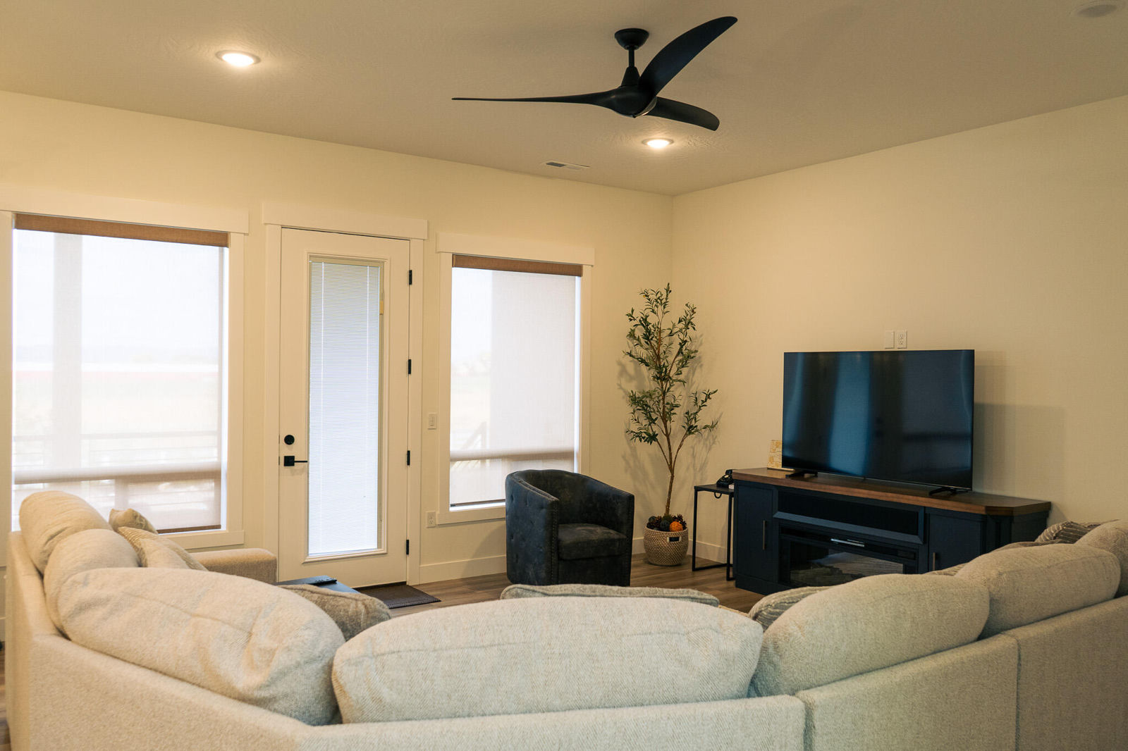 699 S 1600 W, Parowan, photo 16 of 60