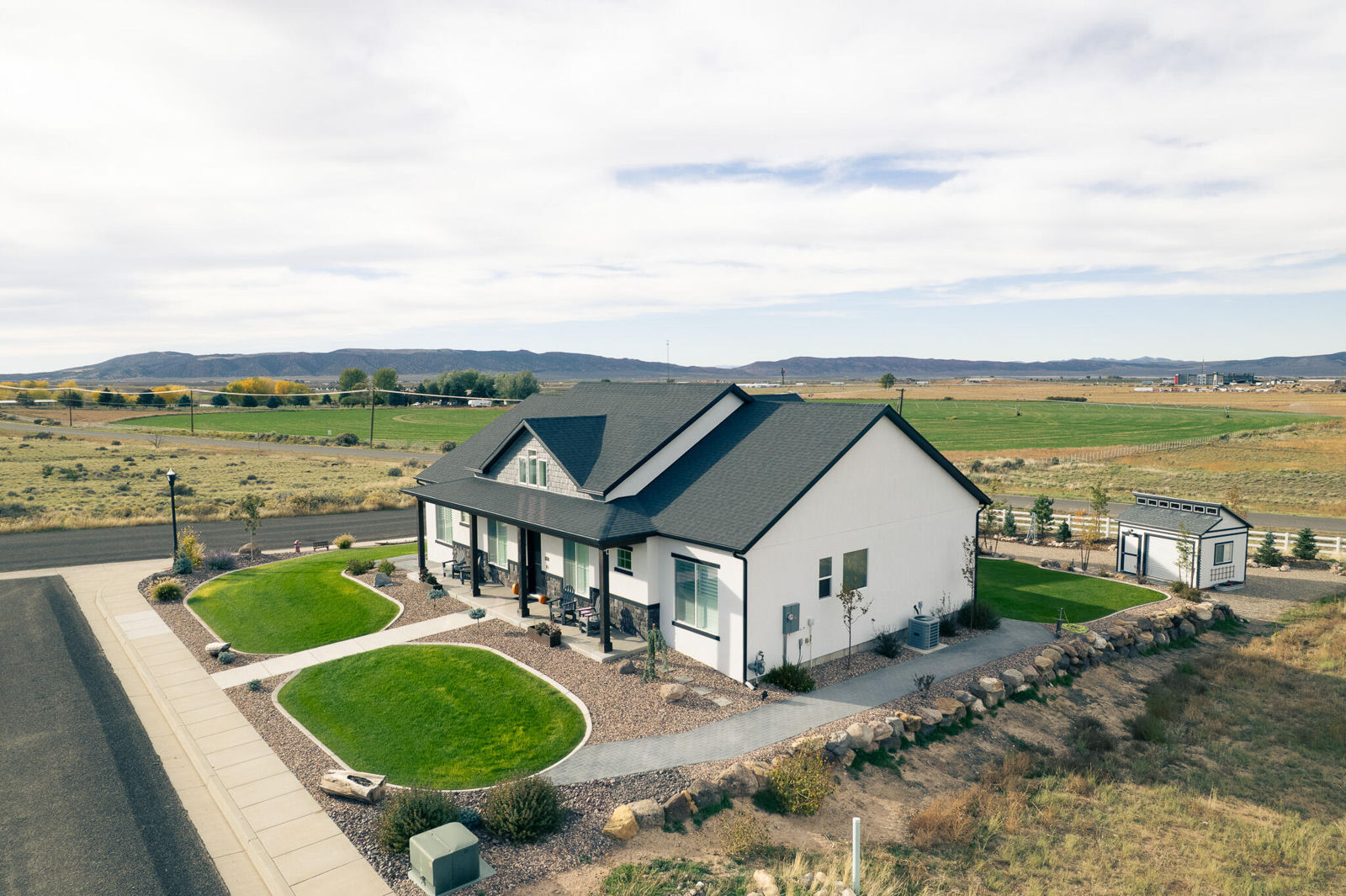 699 S 1600 W, Parowan, photo 4 of 60