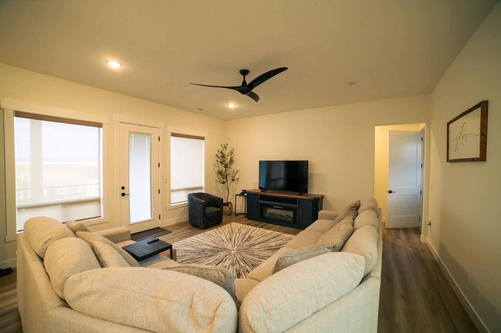 699 S 1600 W, Parowan, photo 15 of 60